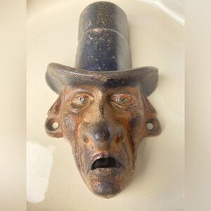Wilton Mr Dry Bottle Opener Cast Iron Man W/ Tophat Wall Mount Vintage Excellent